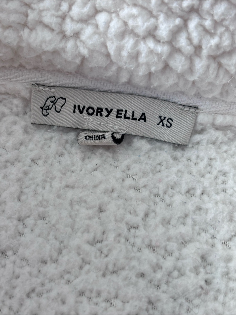 Ivory Ella Sherpa pullover - Picture 3 of 7